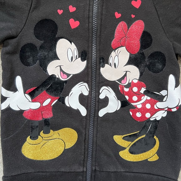 Girl’s Mickey and Minnie Mouse full-zip hoodie size 4-6 - Picture 2 of 5